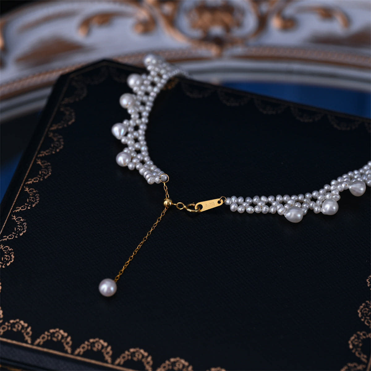 LuxeJewels™ – South Sea Pearl Necklace with 18K Gold Accent