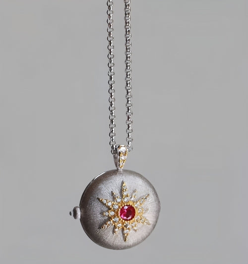 European American And Italian Craftsmanship Necklace Retro Palace